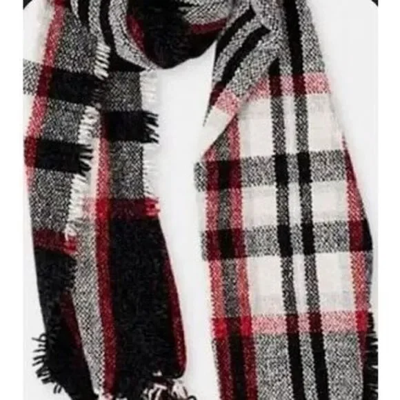 STYLE & CO. - NWT Macy's Soft Chenille Plaid Scarf w/Fringe - 64" x 13" - Picture 10 of 13